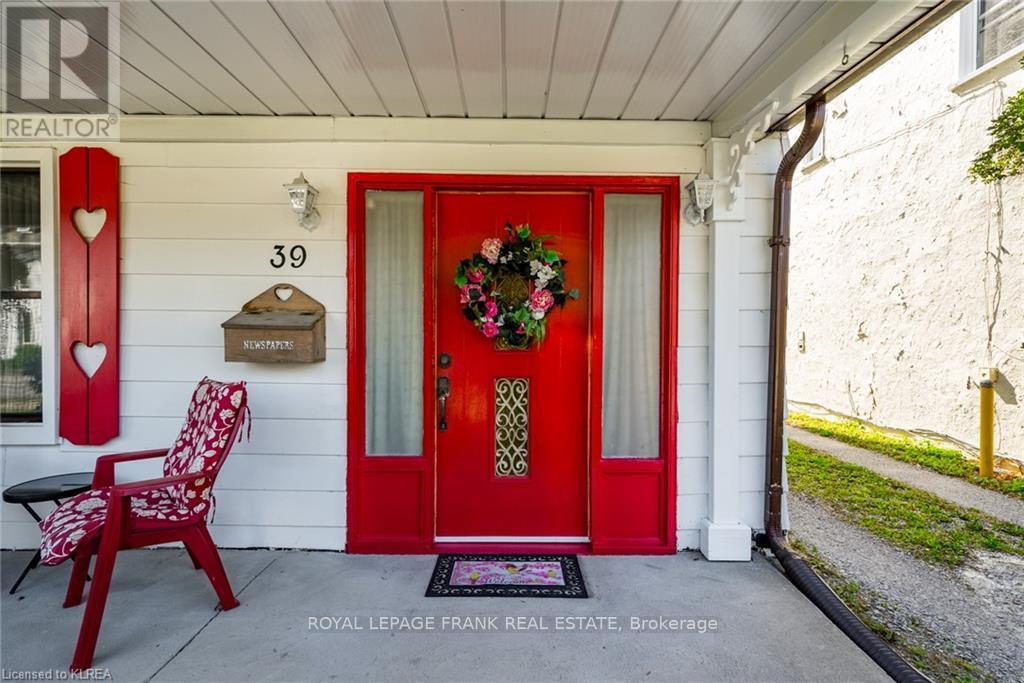 37 Sussex Street N, Kawartha Lakes (Lindsay), Ontario  K9V 4H6 - Photo 41 - X12957646