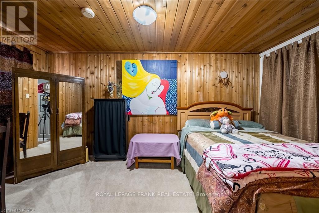 37 Sussex Street N, Kawartha Lakes (Lindsay), Ontario  K9V 4H6 - Photo 5 - X12957646