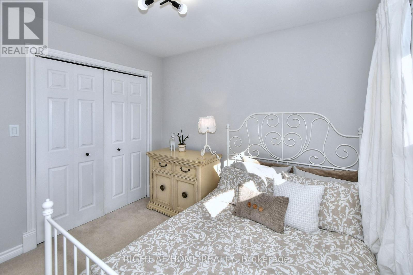 599 Maniece Avenue, Peterborough (Ashburnham Ward 4), Ontario  K9L 0C1 - Photo 34 - X12958266