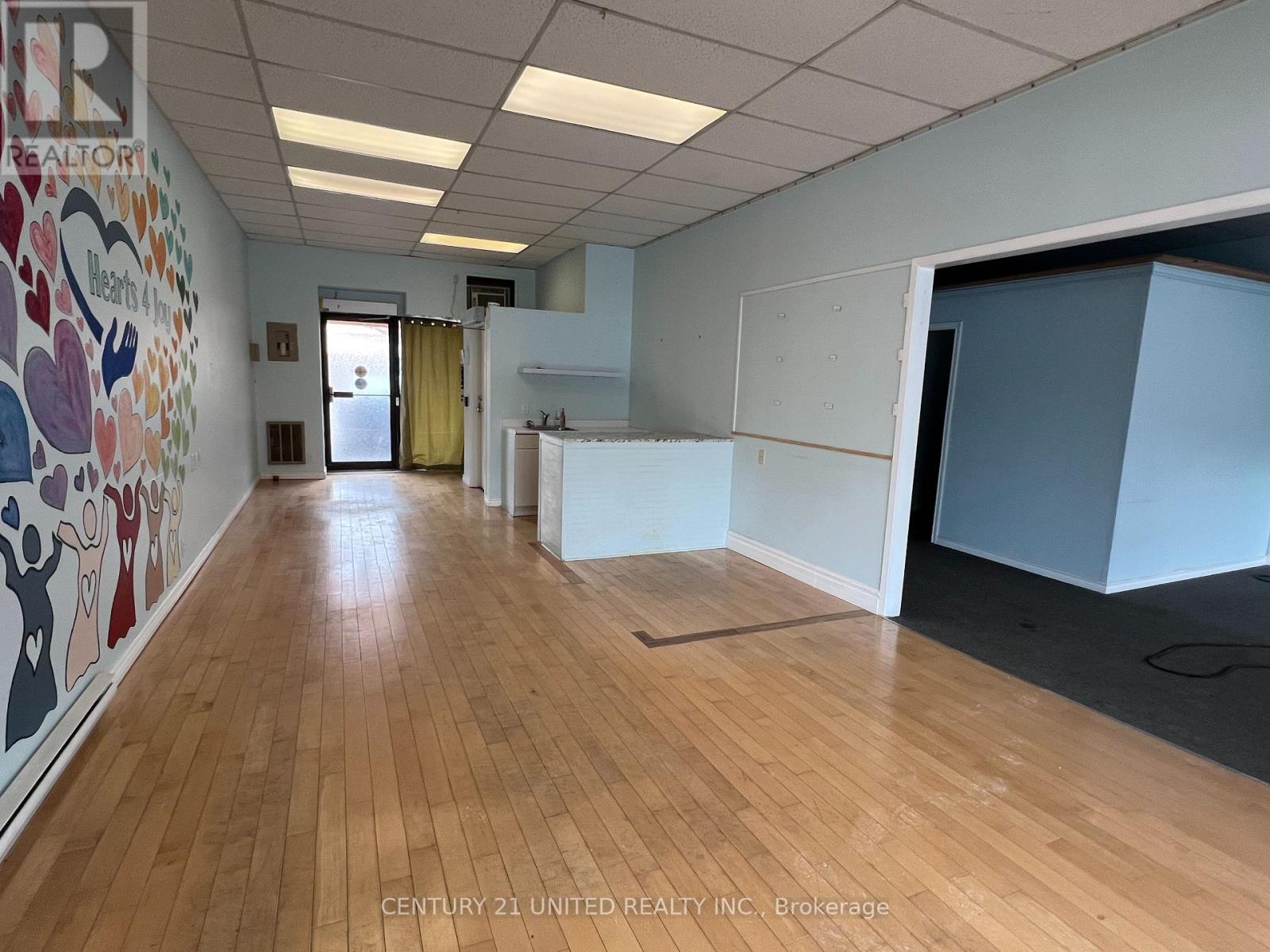 3 - 4 - 203 Simcoe Street, Peterborough (Town Ward 3), Ontario  K9H 2H6 - Photo 2 - X12959942