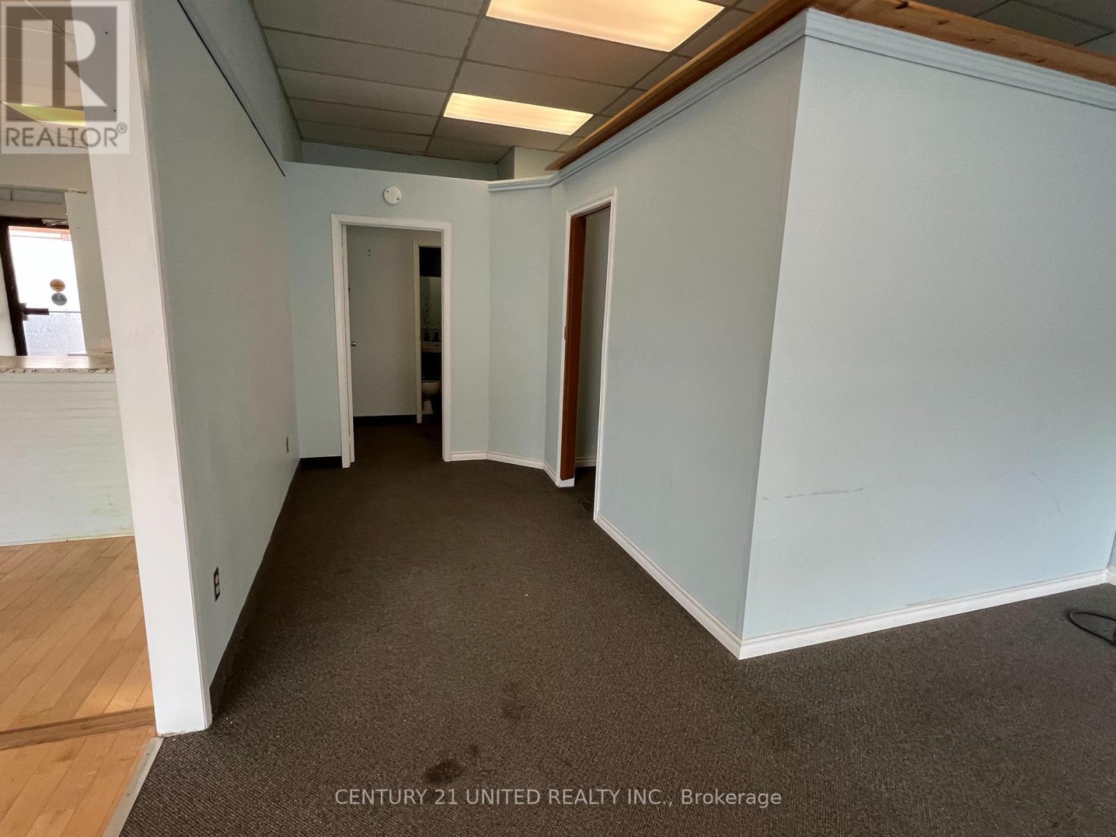 3 - 4 - 203 Simcoe Street, Peterborough (Town Ward 3), Ontario  K9H 2H6 - Photo 4 - X12959942