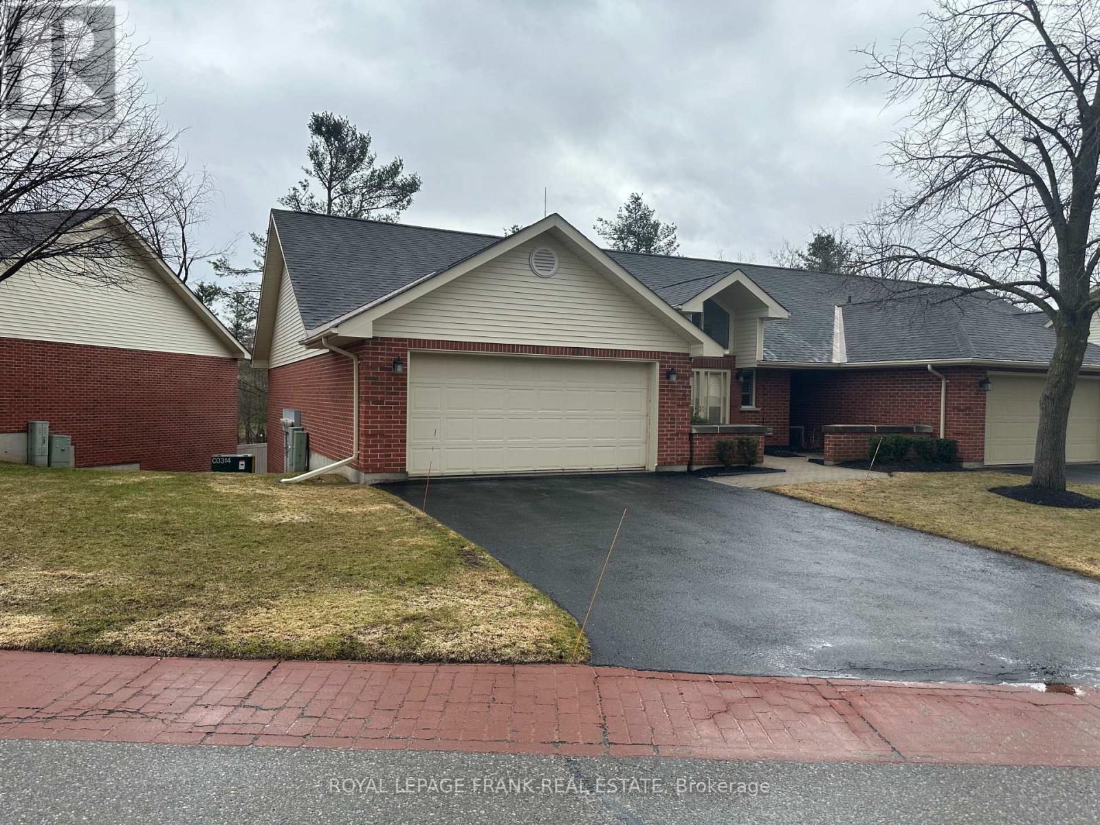 8 - 1121 Armour Road, Peterborough (Ashburnham Ward 4), Ontario  K9H 7N8 - Photo 2 - X12960842