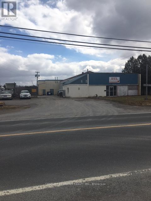 A - 437 Parkhill Road E, Peterborough (Ashburnham Ward 4), Ontario  K9L 1C4 - Photo 3 - X12961272