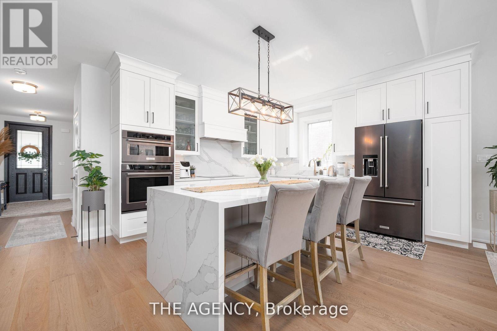 425 Melling Avenue, Peterborough (Northcrest Ward 5), Ontario  K9H 0J2 - Photo 9 - X12961250