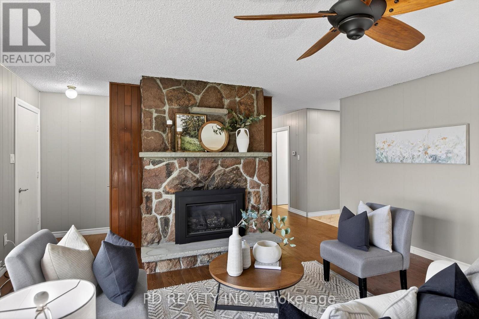 200 Charlore Park Drive, Kawartha Lakes (Omemee), Ontario  K0L 2W0 - Photo 10 - X12962642