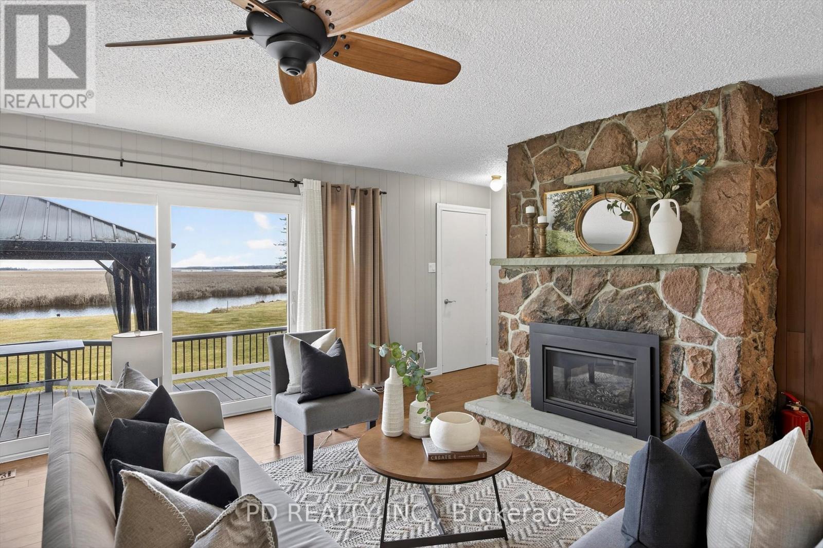 200 Charlore Park Drive, Kawartha Lakes (Omemee), Ontario  K0L 2W0 - Photo 11 - X12962642