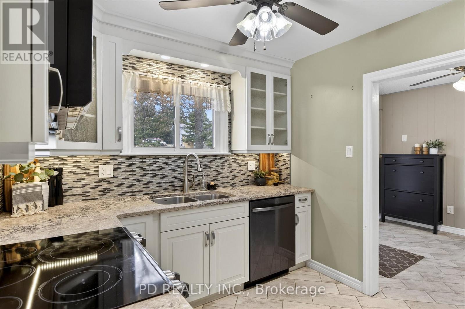 200 Charlore Park Drive, Kawartha Lakes (Omemee), Ontario  K0L 2W0 - Photo 17 - X12962642