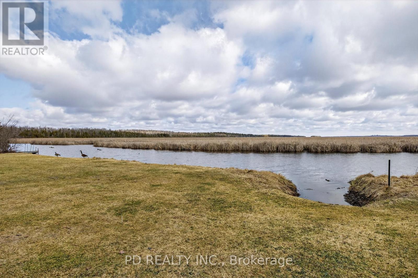 200 Charlore Park Drive, Kawartha Lakes (Omemee), Ontario  K0L 2W0 - Photo 48 - X12962642