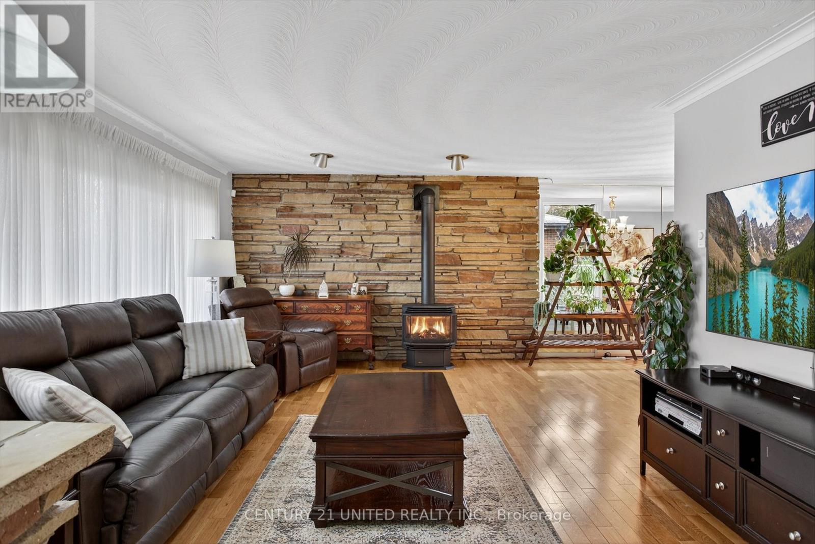 59 Kawartha Hts Boulevard, Peterborough (Monaghan Ward 2), Ontario  K9J 1N5 - Photo 10 - X12963356