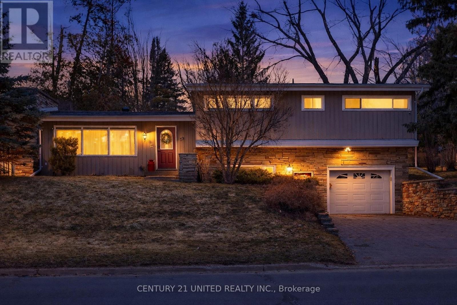 59 Kawartha Hts Boulevard, Peterborough (Monaghan Ward 2), Ontario  K9J 1N5 - Photo 6 - X12963356