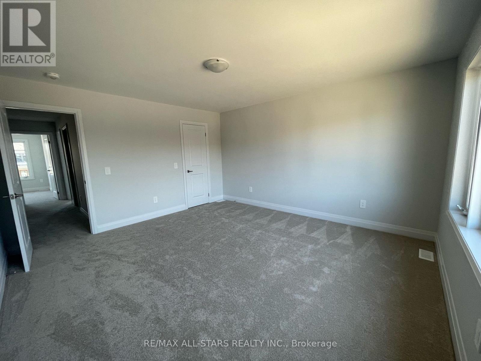 112 Corley Street, Kawartha Lakes (Lindsay), Ontario  K9V 6C2 - Photo 15 - X12963560