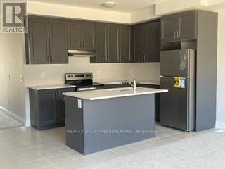 112 Corley Street, Kawartha Lakes (Lindsay), Ontario  K9V 6C2 - Photo 6 - X12963560