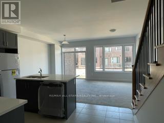 112 Corley Street, Kawartha Lakes (Lindsay), Ontario  K9V 6C2 - Photo 7 - X12963560