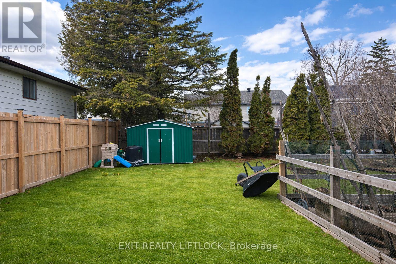 29 Hamilton Street, Kawartha Lakes (Lindsay), Ontario  K9V 3E4 - Photo 18 - X12964038