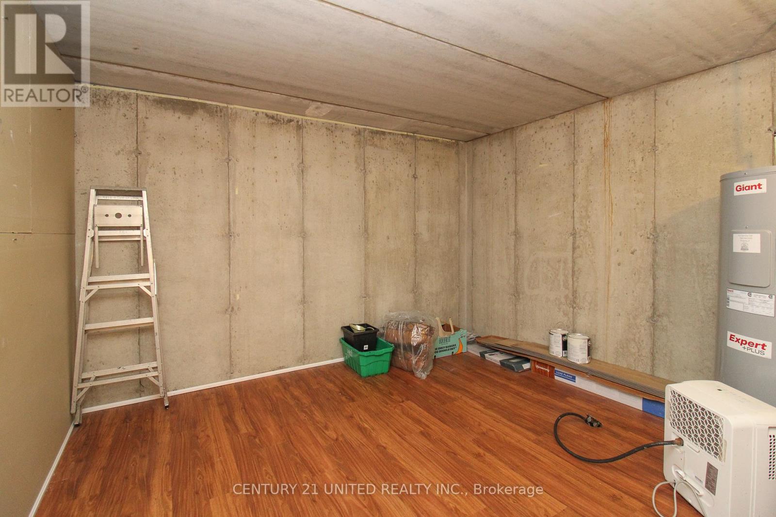 204 - 1110 Clonsilla Avenue, Peterborough (Otonabee Ward 1), Ontario  K9J 5Y5 - Photo 27 - X12964072