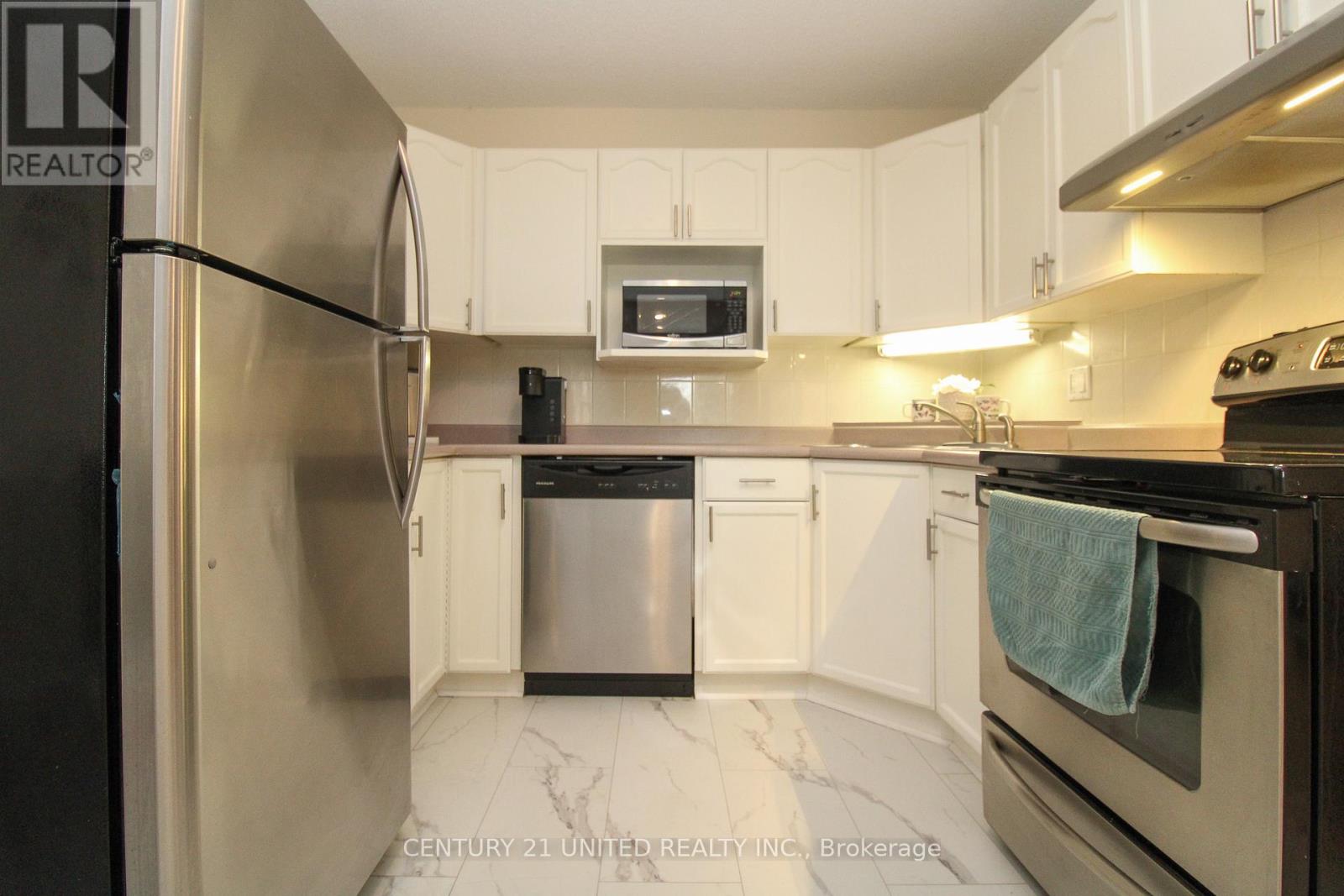 204 - 1110 Clonsilla Avenue, Peterborough (Otonabee Ward 1), Ontario  K9J 5Y5 - Photo 9 - X12964072