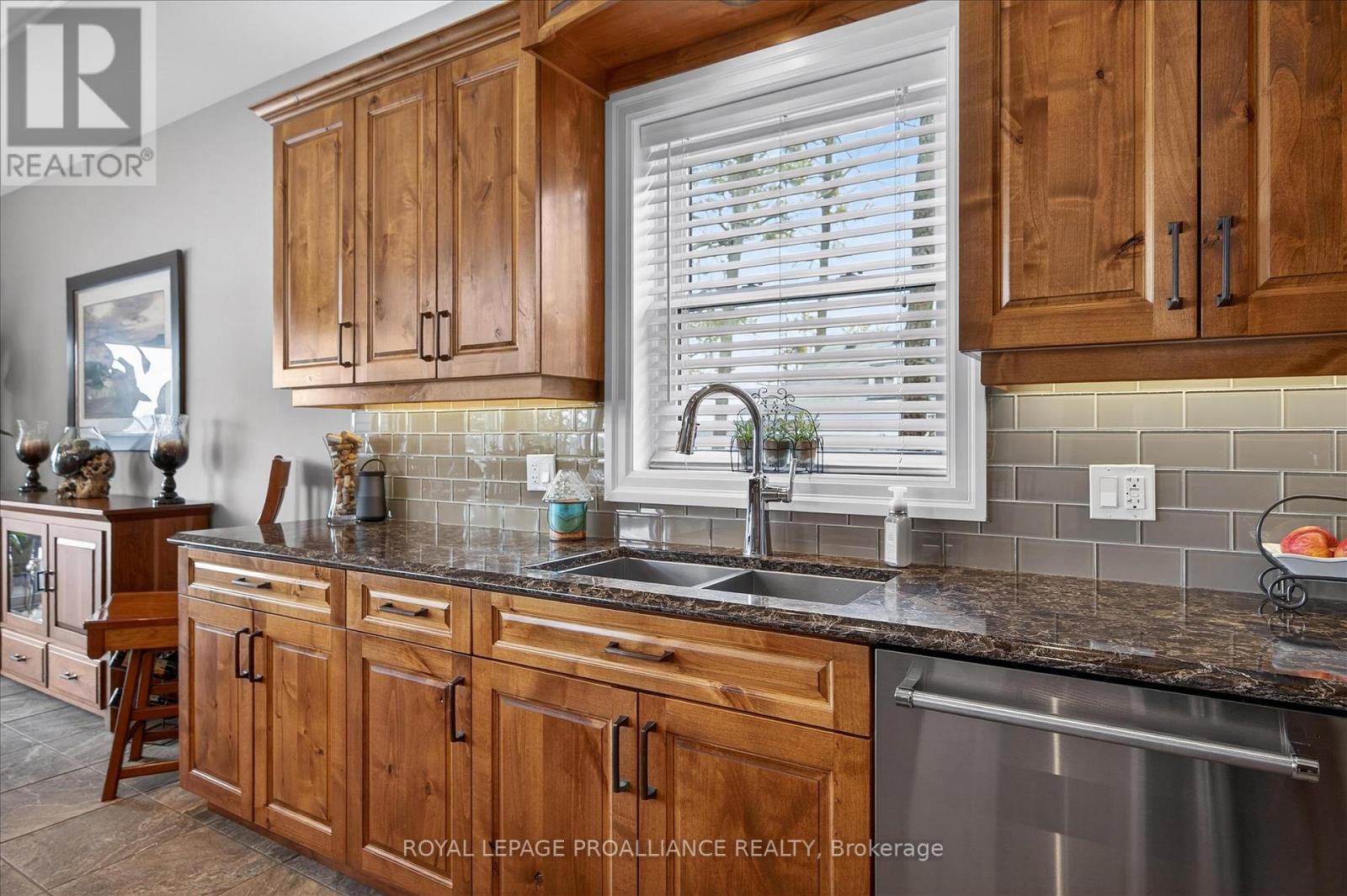 668 Hatton Avenue, Selwyn, Ontario  K0L 1T0 - Photo 11 - X12964240