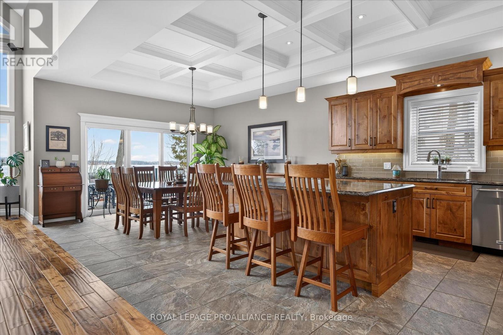 668 Hatton Avenue, Selwyn, Ontario  K0L 1T0 - Photo 8 - X12964240