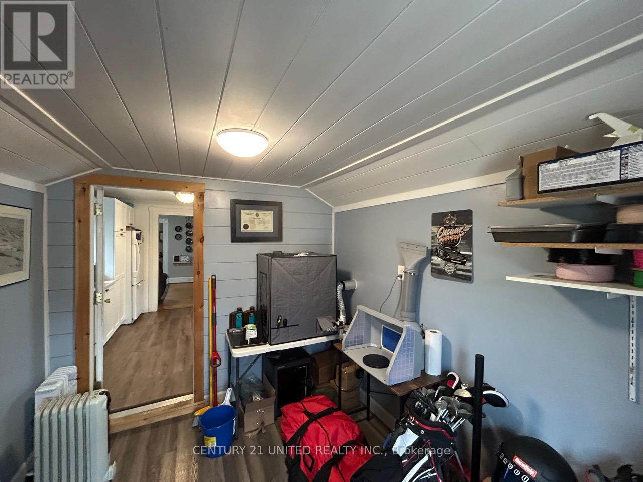 136 Robinson Street, Peterborough (Ashburnham Ward 4), Ontario  K9H 1G2 - Photo 16 - X12964242