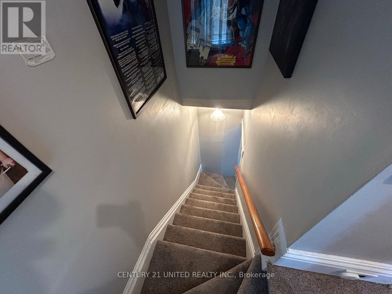 136 Robinson Street, Peterborough (Ashburnham Ward 4), Ontario  K9H 1G2 - Photo 19 - X12964242