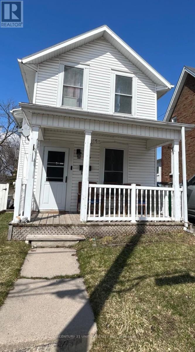 136 Robinson Street, Peterborough (Ashburnham Ward 4), Ontario  K9H 1G2 - Photo 3 - X12964242