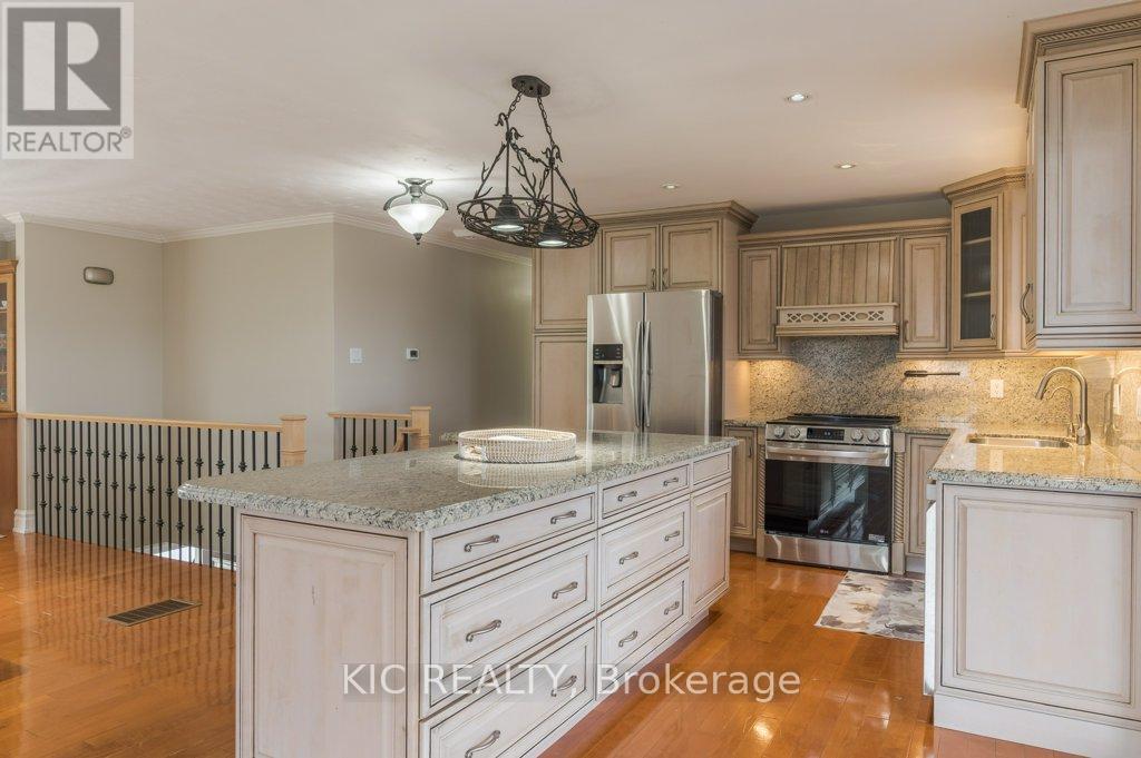 1247 Gail Park Drive, Selwyn, Ontario  K0L 1T0 - Photo 4 - X12964144