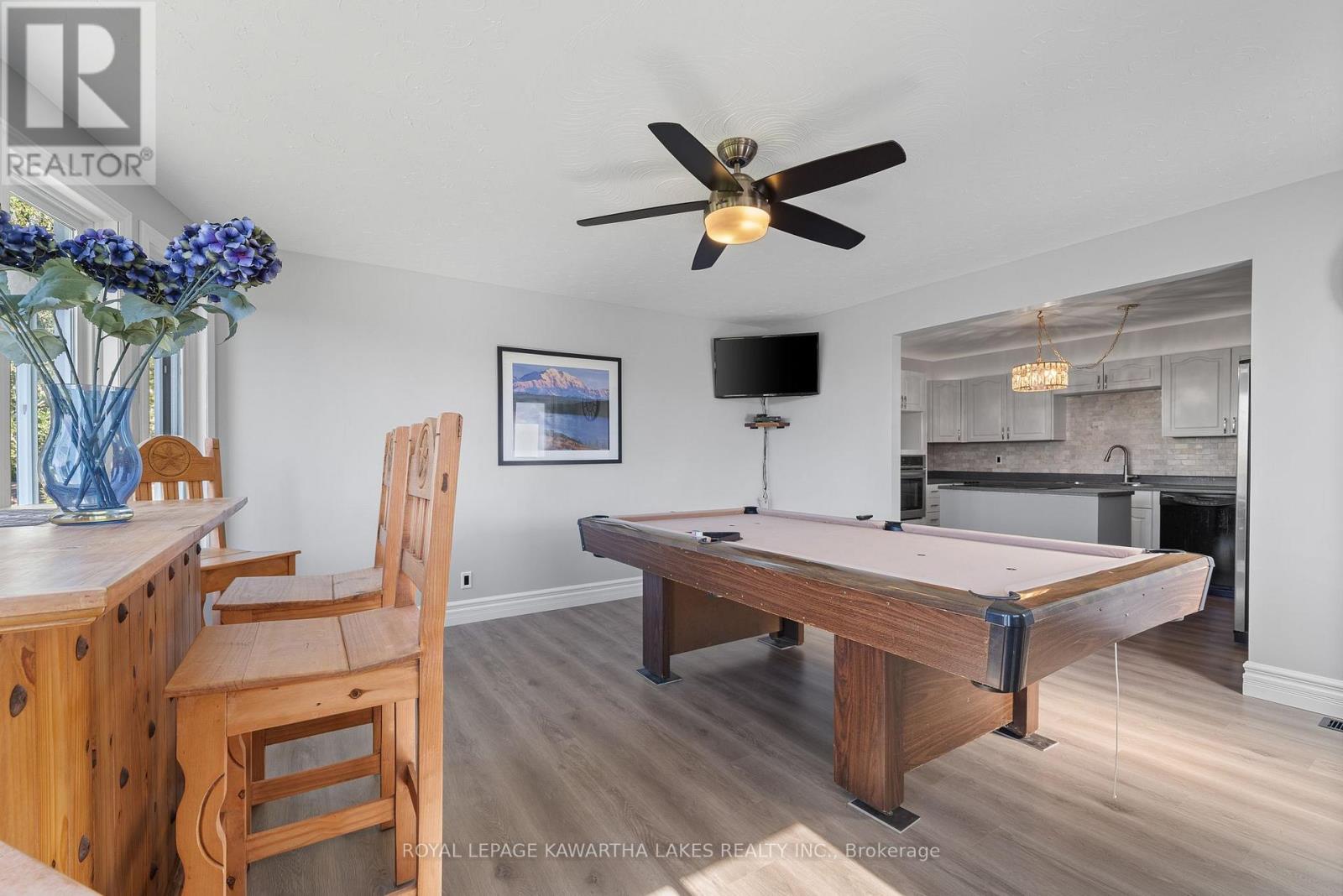 9 Buckhorn Road, Kawartha Lakes (Fenelon), Ontario  K9V 4R6 - Photo 16 - X12965088