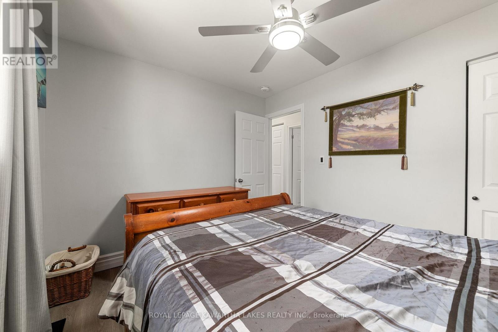 9 Buckhorn Road, Kawartha Lakes (Fenelon), Ontario  K9V 4R6 - Photo 21 - X12965088