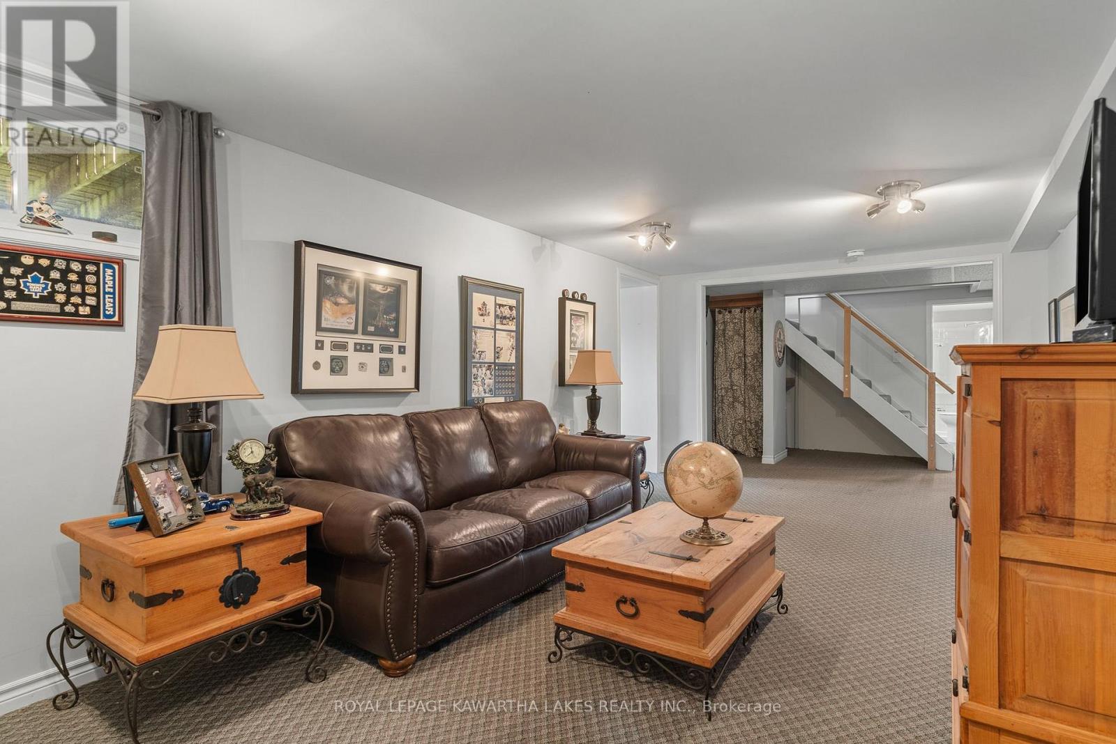 9 Buckhorn Road, Kawartha Lakes (Fenelon), Ontario  K9V 4R6 - Photo 25 - X12965088