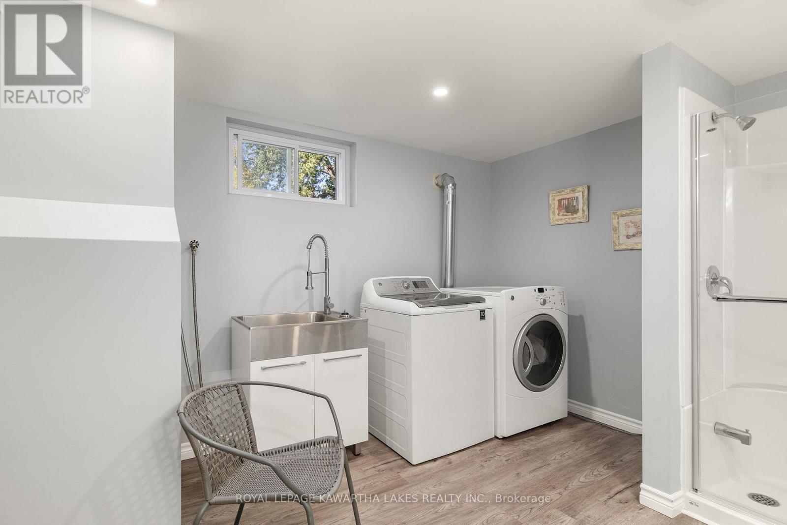 9 Buckhorn Road, Kawartha Lakes (Fenelon), Ontario  K9V 4R6 - Photo 30 - X12965088