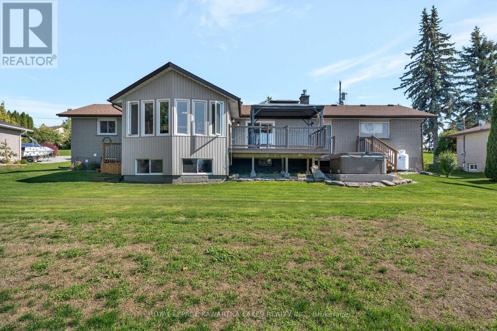 9 Buckhorn Road, Kawartha Lakes (Fenelon), Ontario  K9V 4R6 - Photo 35 - X12965088