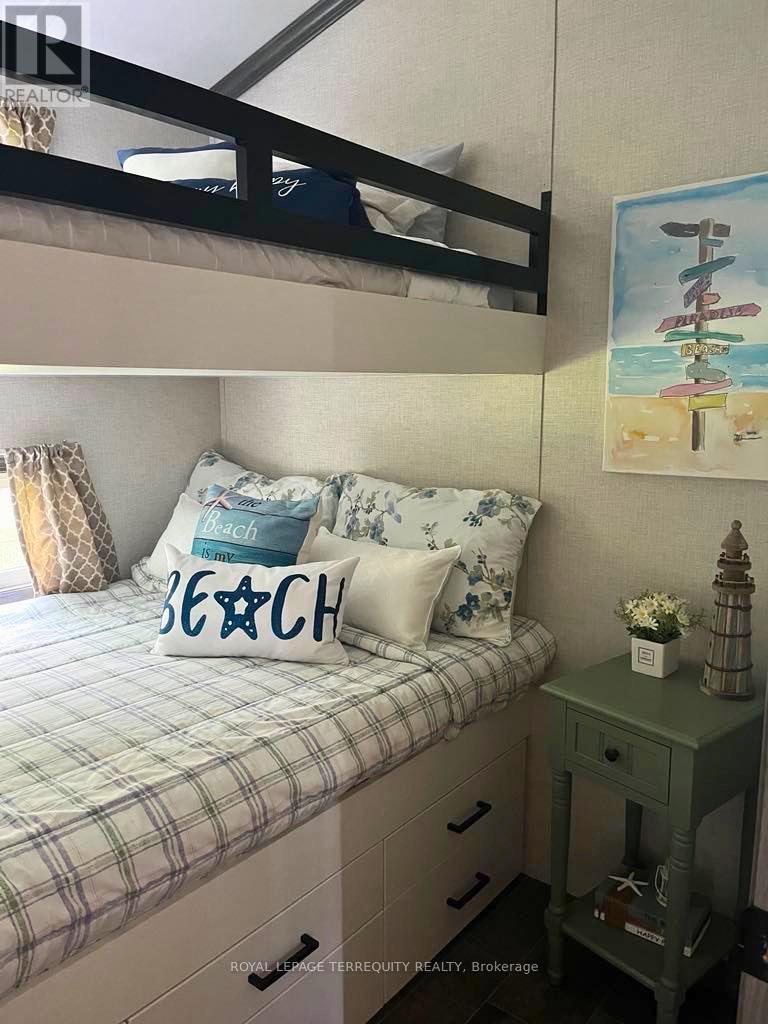 18 Rockhaven, Selwyn, Ontario  K0L 2H0 - Photo 25 - X12965272