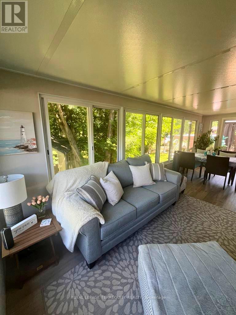 18 Rockhaven, Selwyn, Ontario  K0L 2H0 - Photo 8 - X12965272