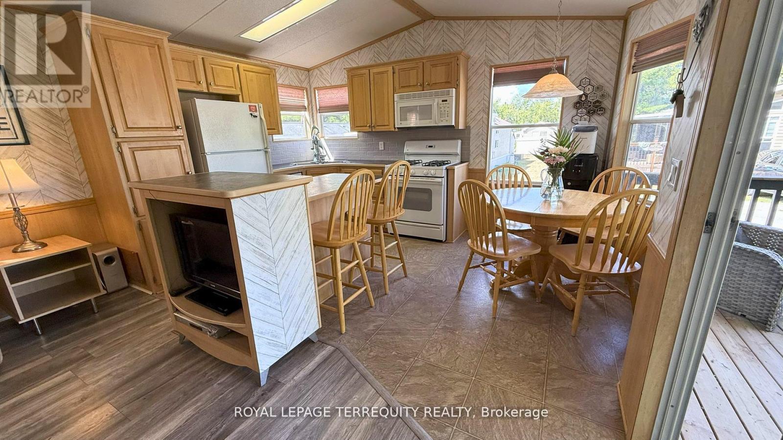 328 Rockview, Selwyn, Ontario  K0L 2H0 - Photo 15 - X12965348