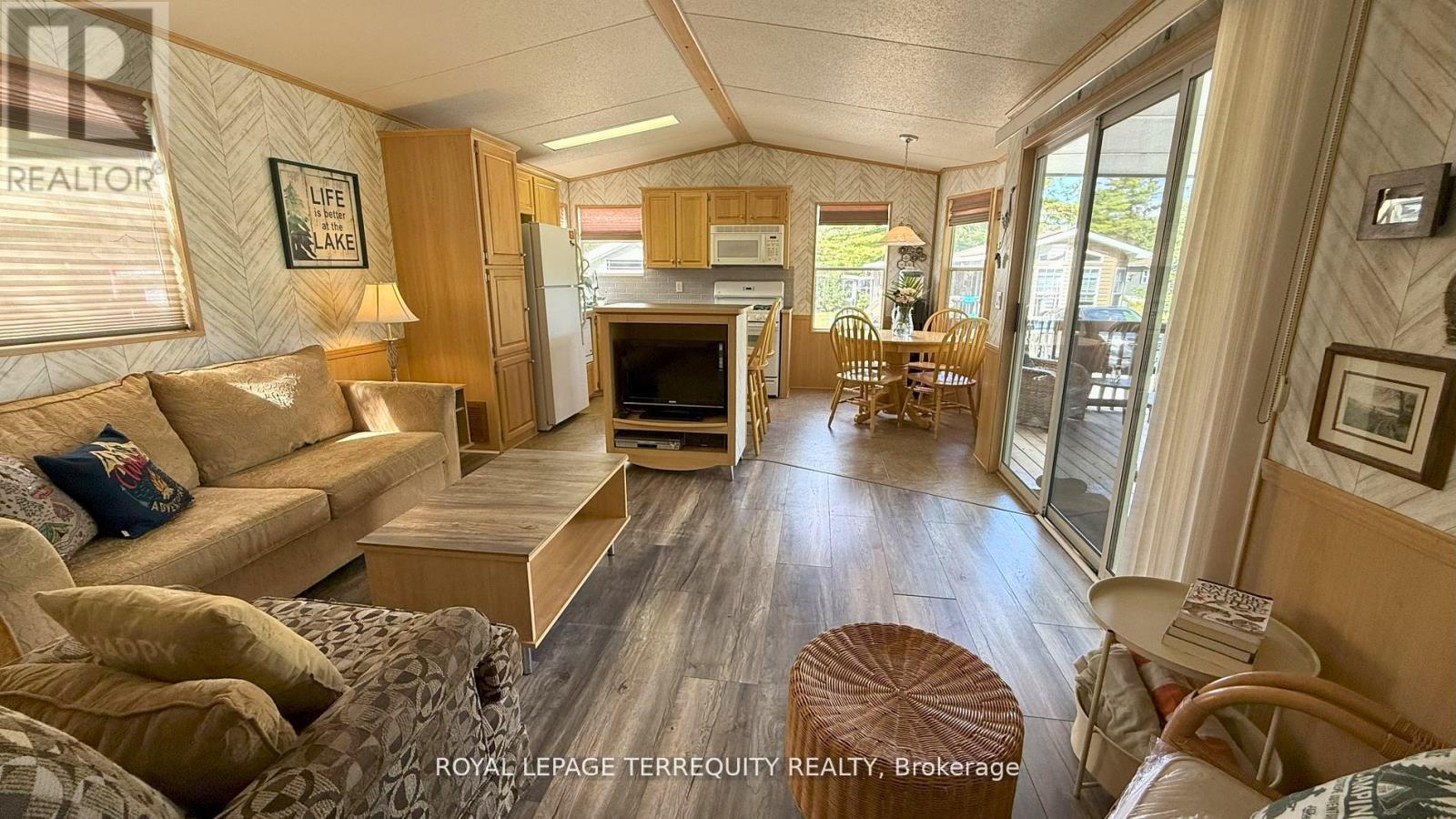 328 Rockview, Selwyn, Ontario  K0L 2H0 - Photo 7 - X12965348