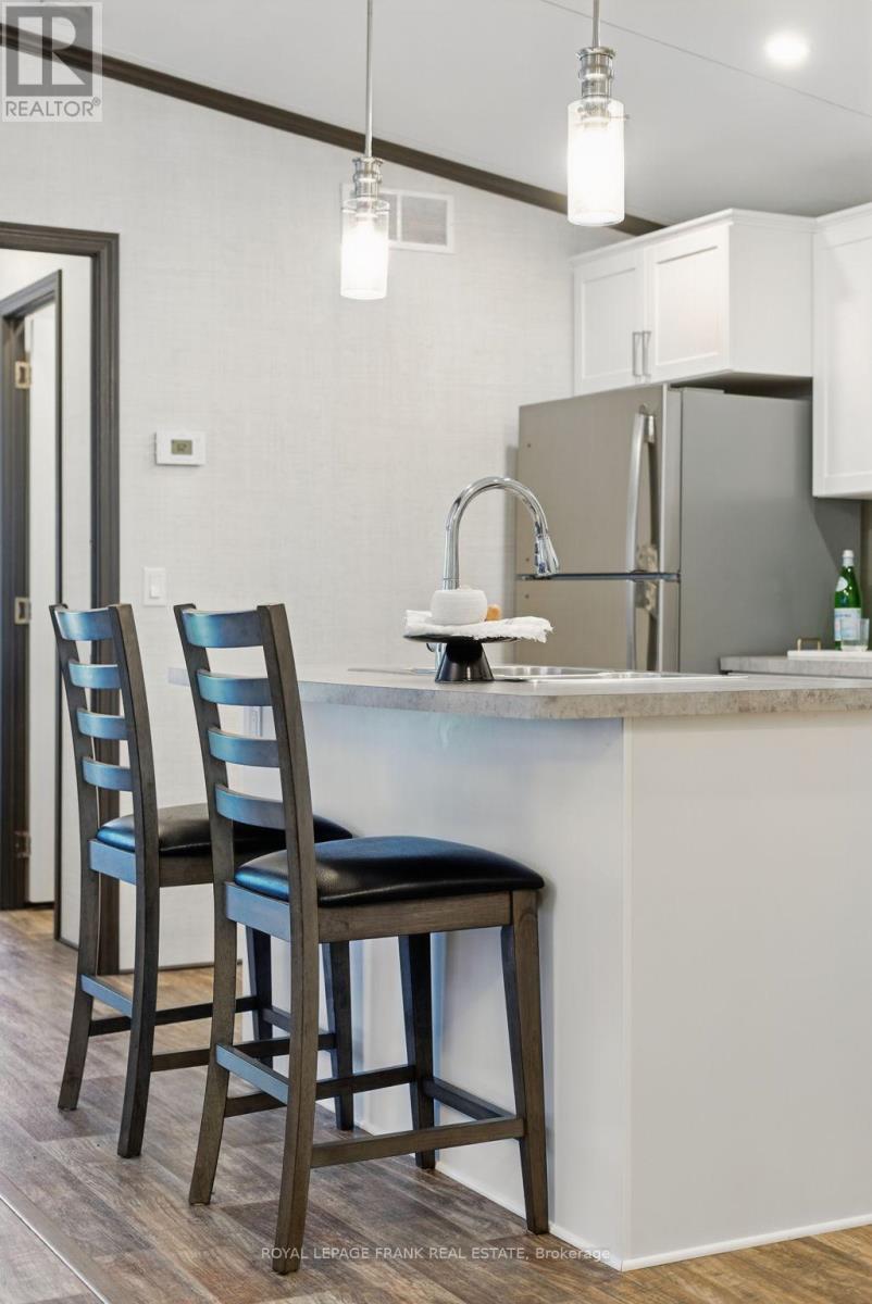 87 - 657 Thunder Bridge Road, Kawartha Lakes (Lindsay), Ontario  K9V 4R1 - Photo 18 - X12965514