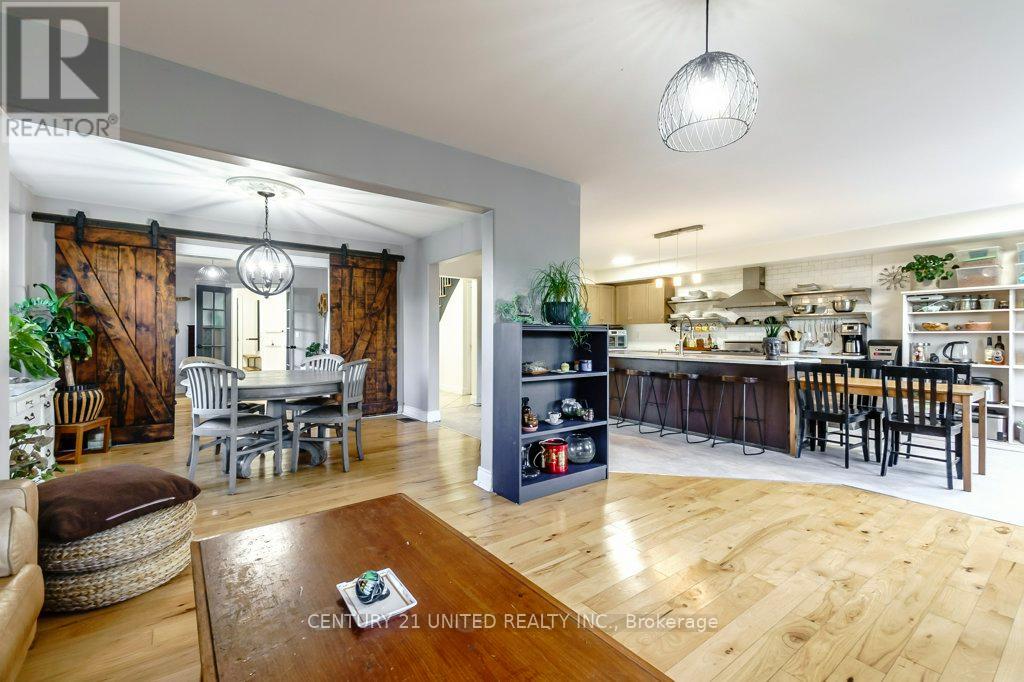 810 Hargrove Trail, Peterborough (Ashburnham Ward 4), Ontario  K9L 0B6 - Photo 11 - X12965550