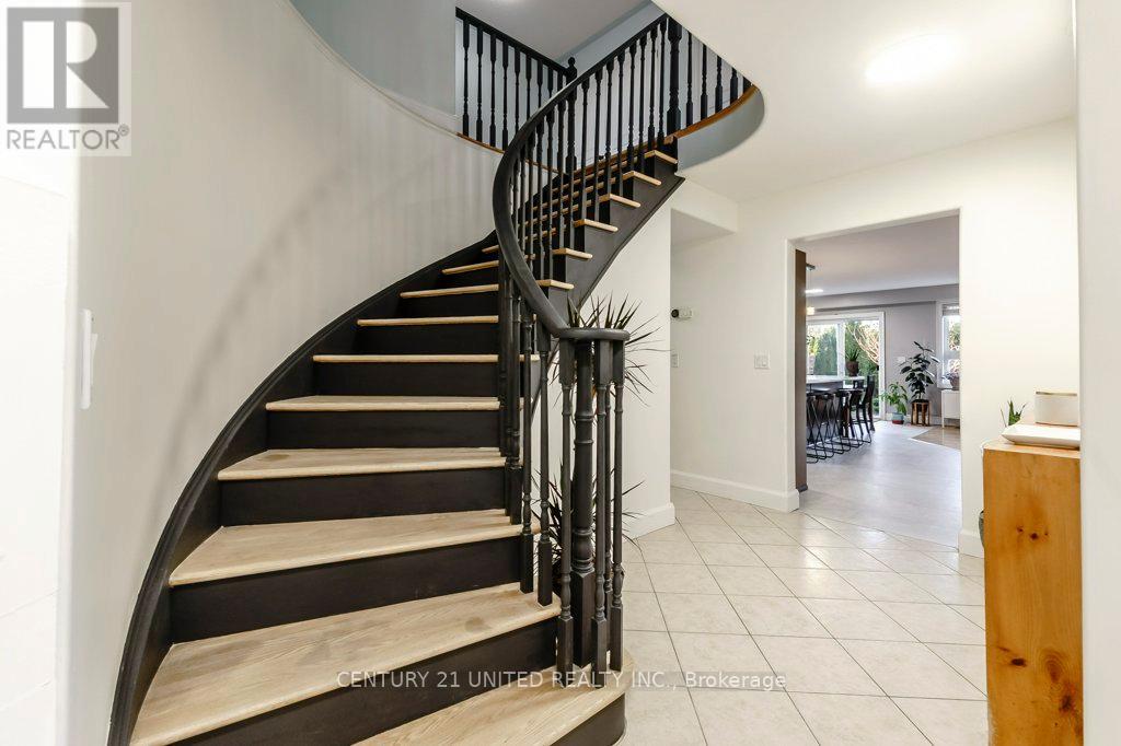 810 Hargrove Trail, Peterborough (Ashburnham Ward 4), Ontario  K9L 0B6 - Photo 6 - X12965550