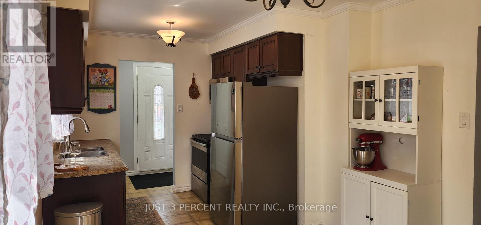 1140 Whitefield Drive, Peterborough (Otonabee Ward 1), Ontario  K9J 7P5 - Photo 9 - X12965614