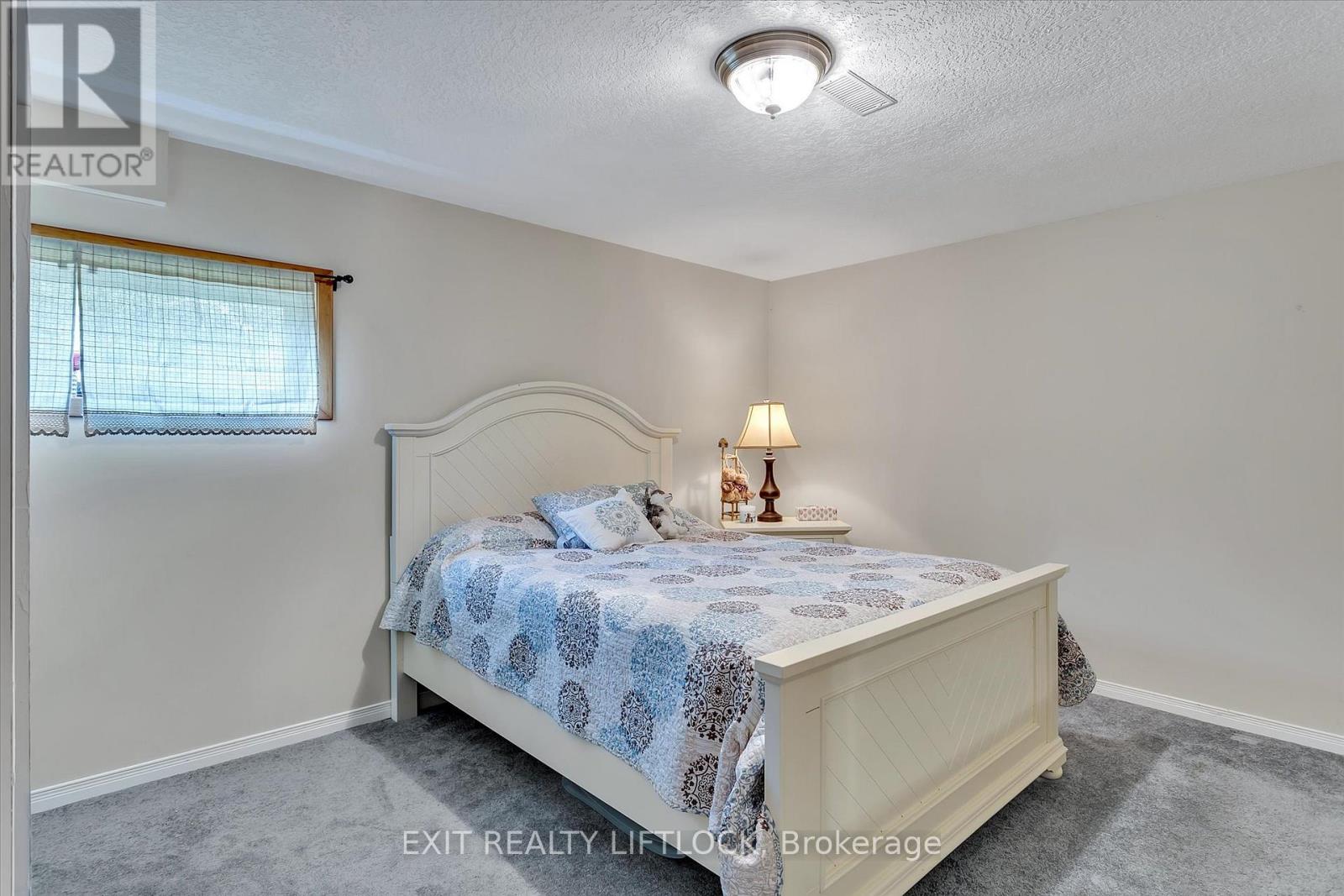 25 Balsam Road, Kawartha Lakes (Fenelon), Ontario  K9V 4R6 - Photo 30 - X12965764