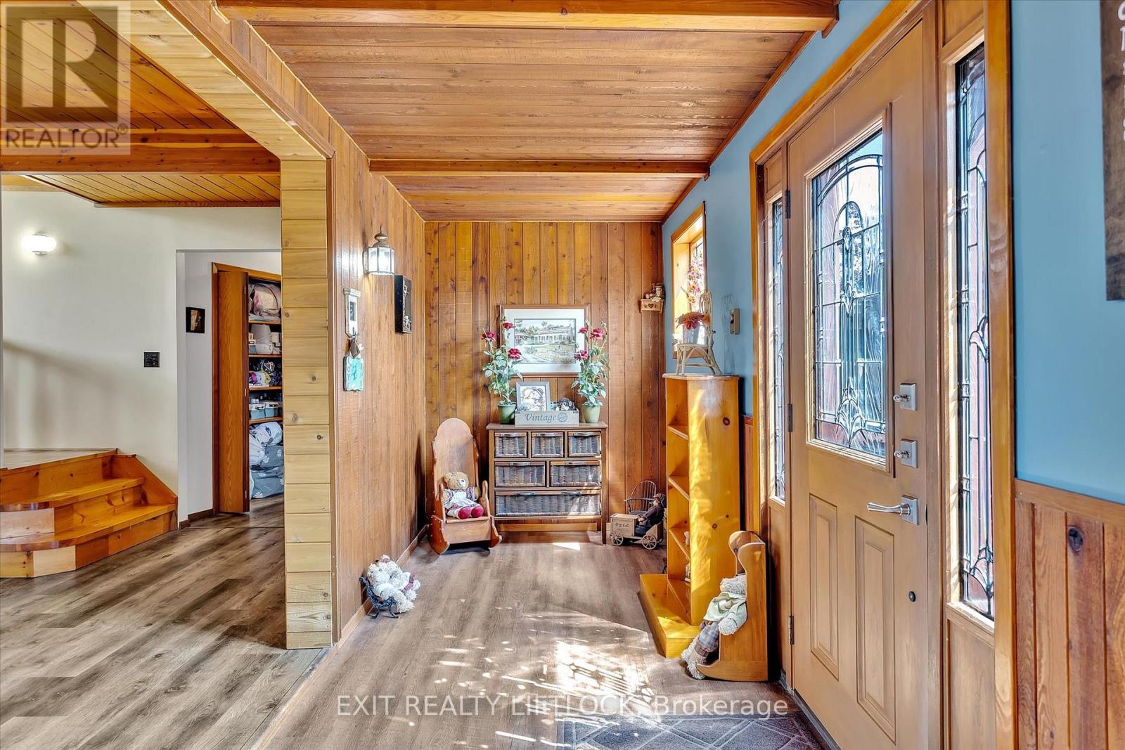 25 Balsam Road, Kawartha Lakes (Fenelon), Ontario  K9V 4R6 - Photo 4 - X12965764