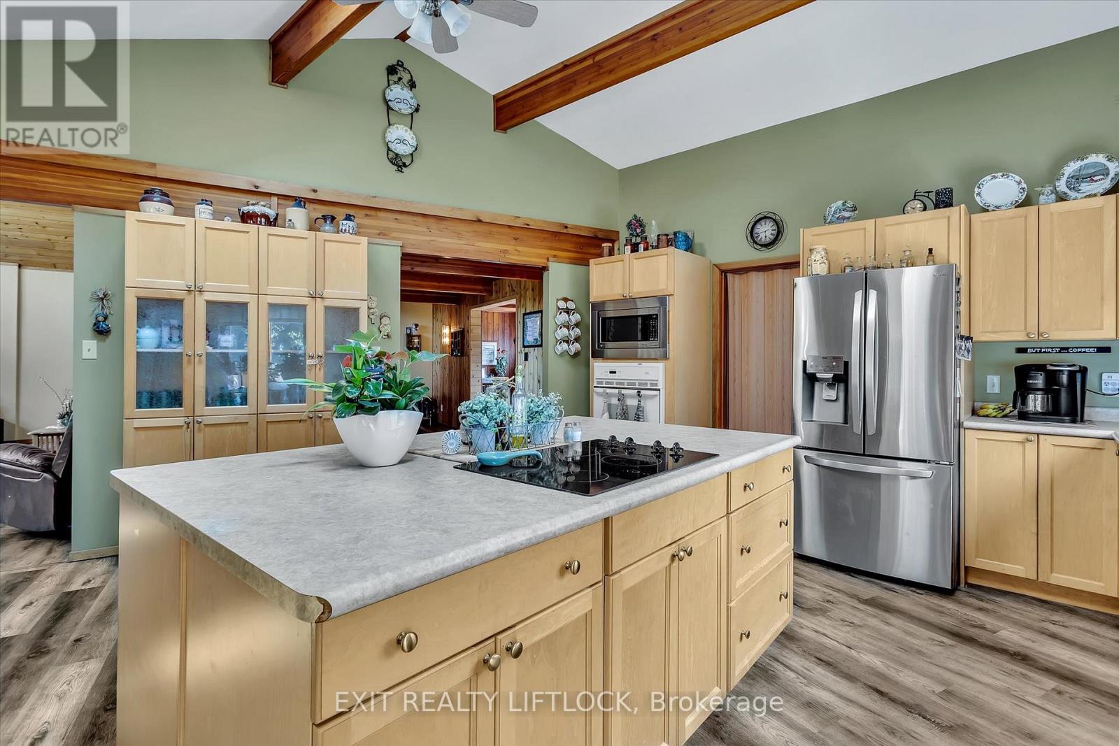 25 Balsam Road, Kawartha Lakes (Fenelon), Ontario  K9V 4R6 - Photo 8 - X12965764