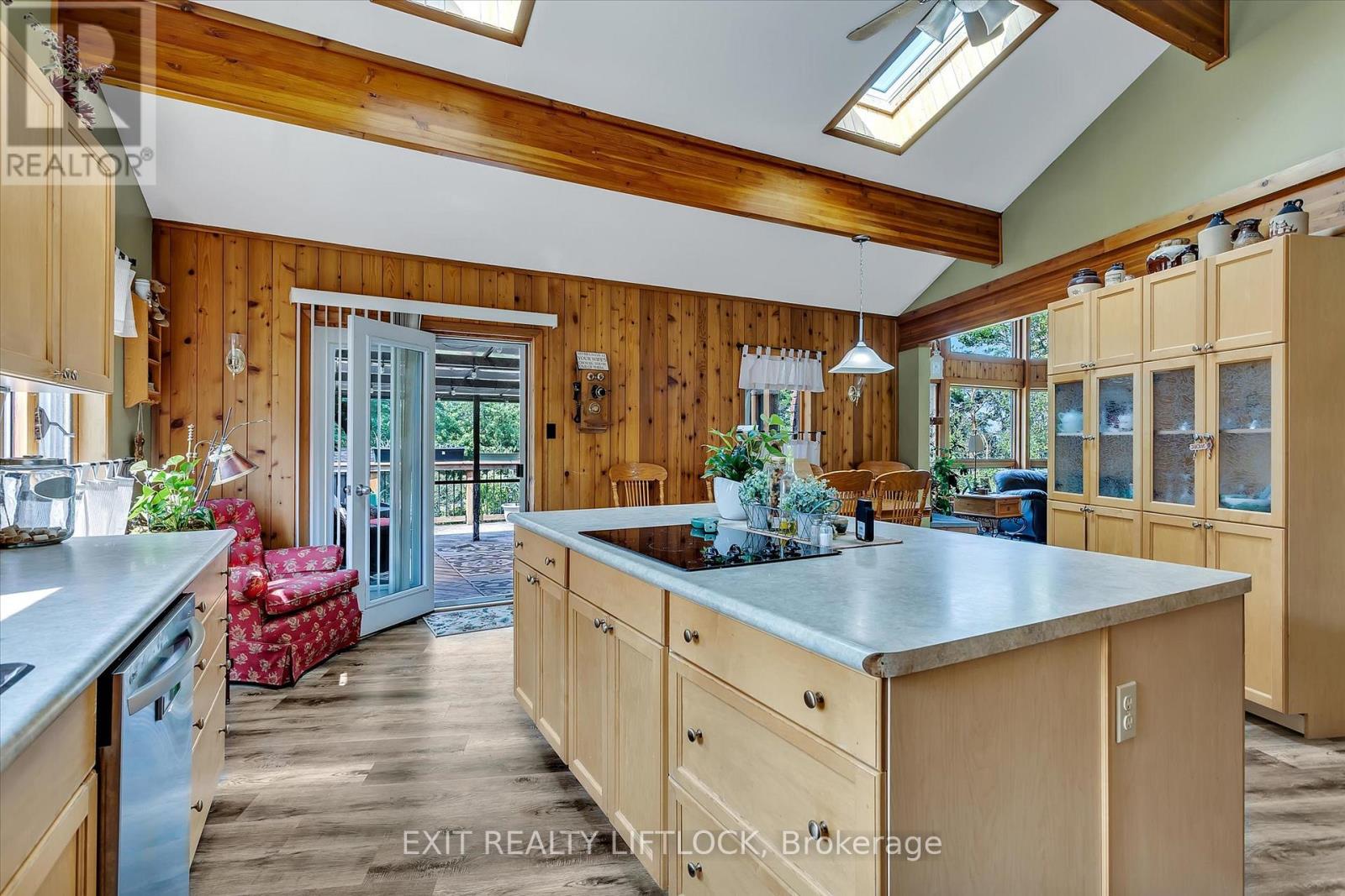 25 Balsam Road, Kawartha Lakes (Fenelon), Ontario  K9V 4R6 - Photo 9 - X12965764