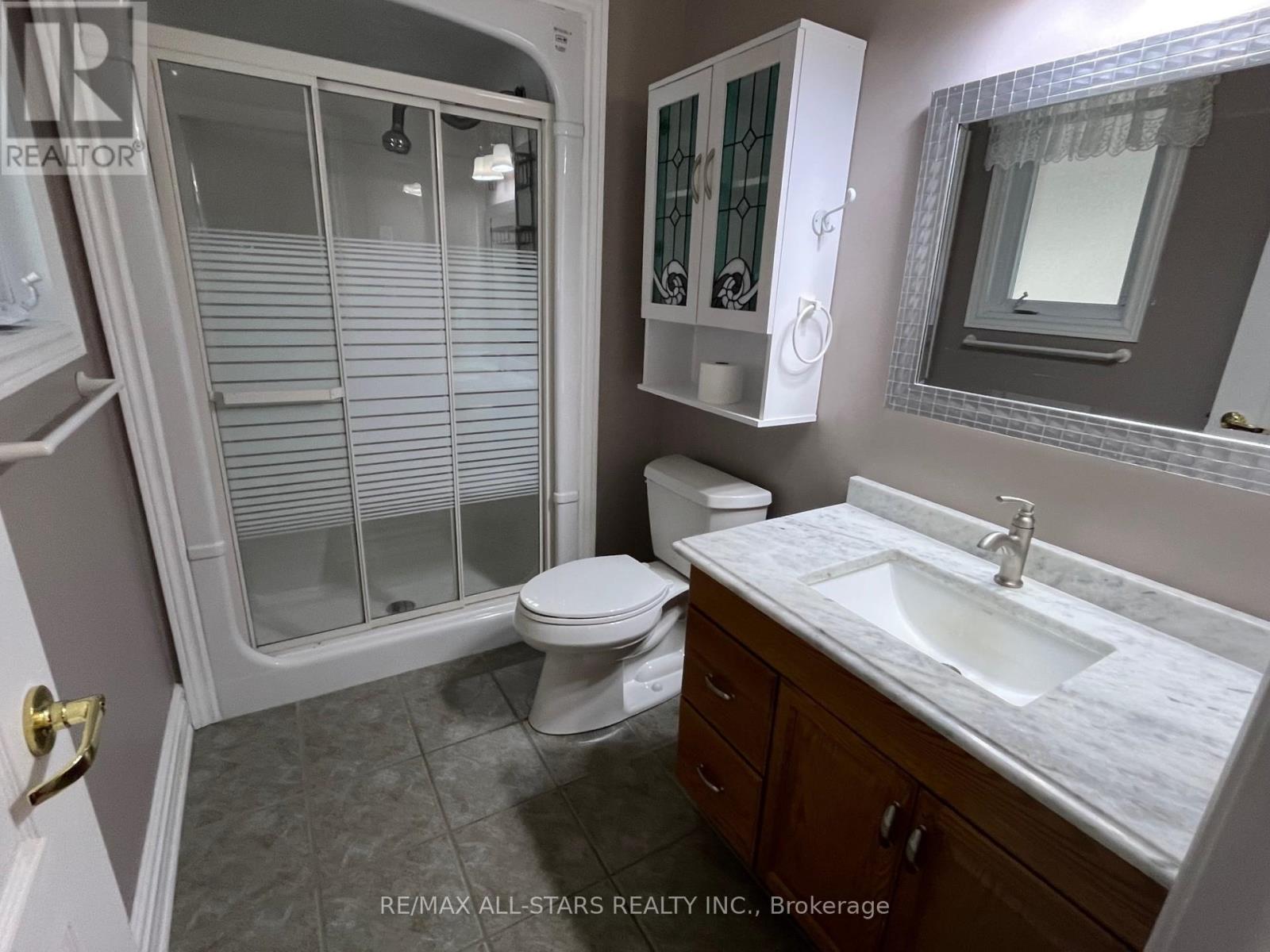 383 Wallace Drive, Kawartha Lakes (Lindsay), Ontario  K9V 6K7 - Photo 12 - X12965950