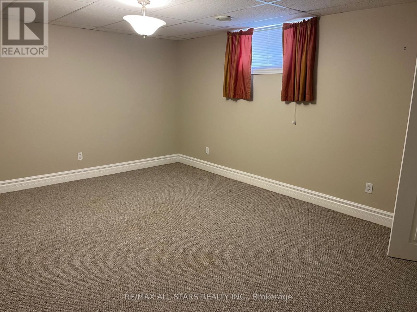 383 Wallace Drive, Kawartha Lakes (Lindsay), Ontario  K9V 6K7 - Photo 20 - X12965950