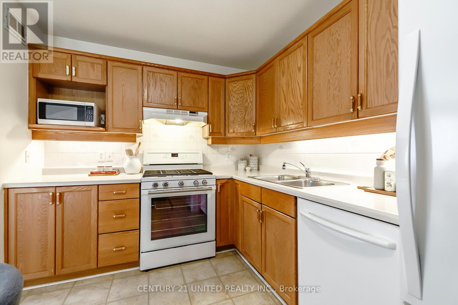 626 Trailview Drive, Peterborough (Ashburnham Ward 4), Ontario  K9J 8P3 - Photo 16 - X12966138