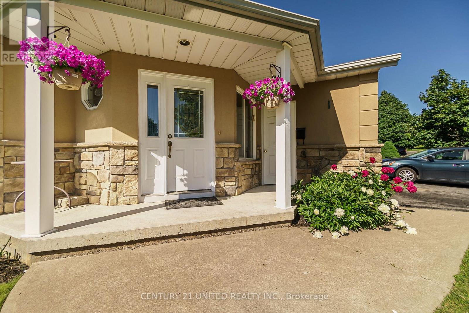 626 Trailview Drive, Peterborough (Ashburnham Ward 4), Ontario  K9J 8P3 - Photo 4 - X12966138