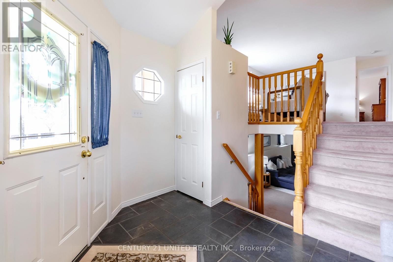 626 Trailview Drive, Peterborough (Ashburnham Ward 4), Ontario  K9J 8P3 - Photo 5 - X12966138