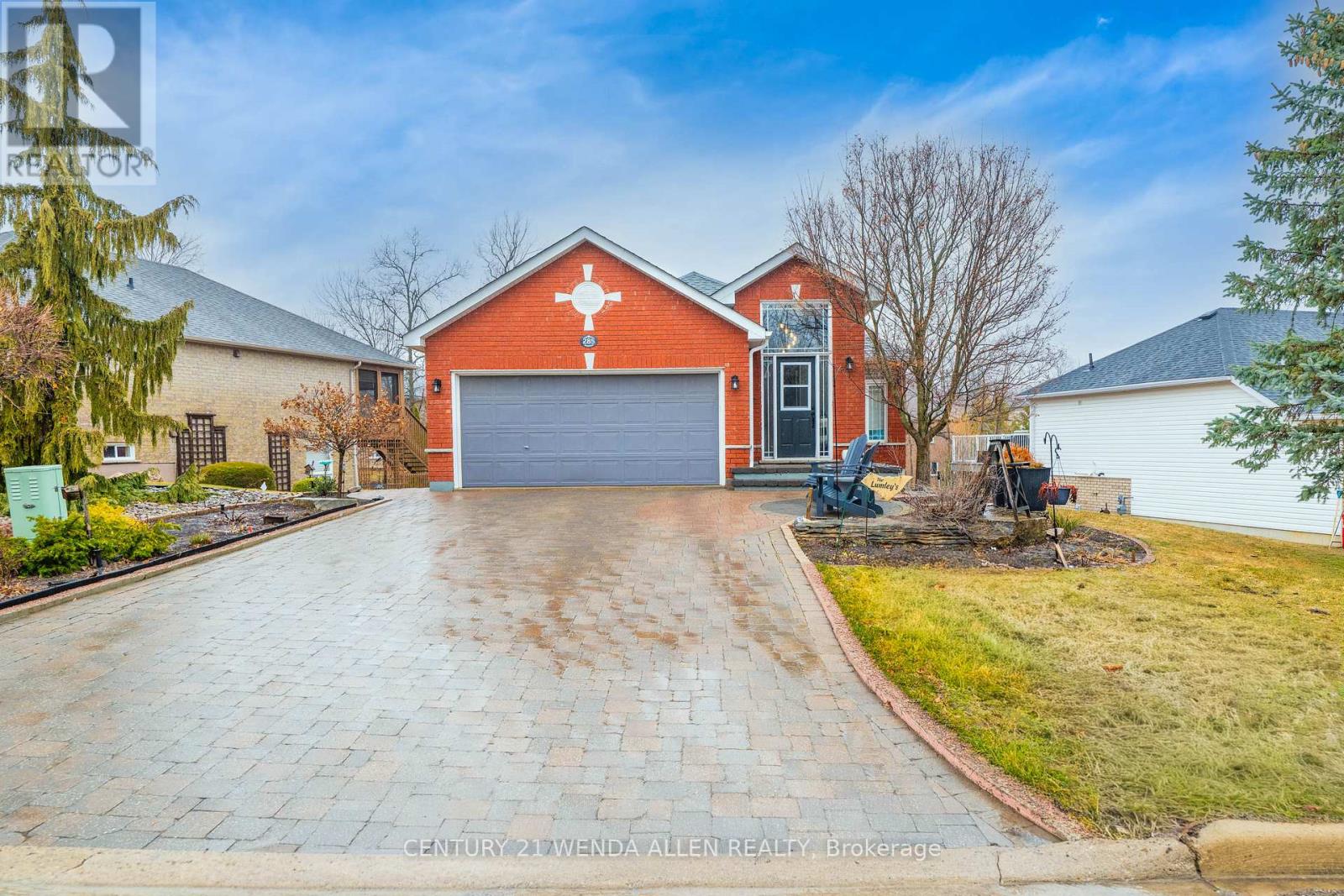 285 WOODWARD AVENUE, selwyn, Ontario