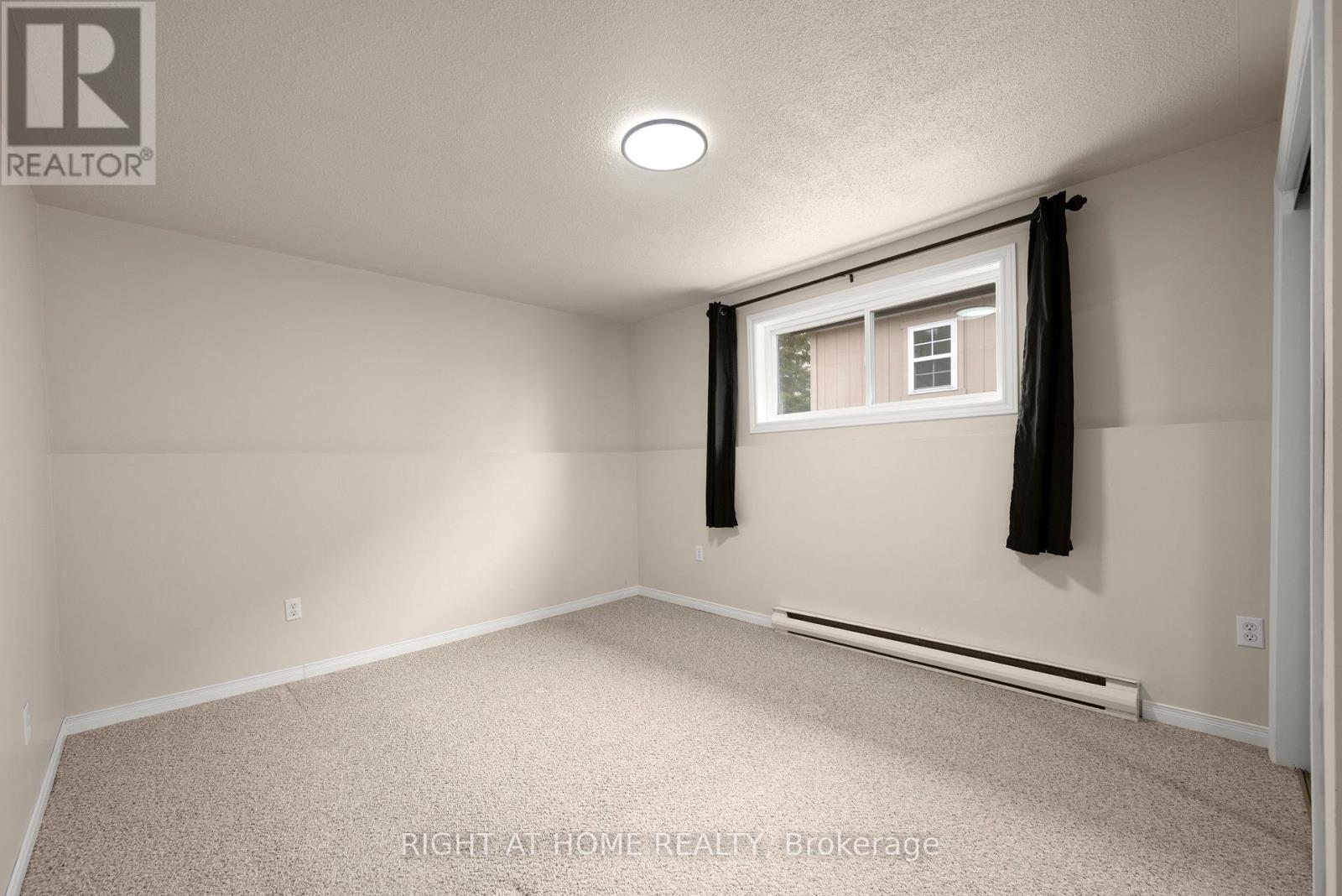 12 Maple Grove Road, Kawartha Lakes (Lindsay), Ontario  K9V 4R6 - Photo 18 - X12966488